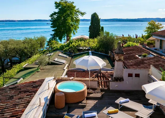 Villa Arcimboldo House 2&2, Emma Sirmione